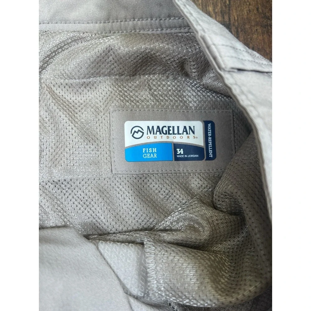 Magellan Shorts Mens 34 Khaki Water Repellent Fishing Active Outdoors Fish Gear